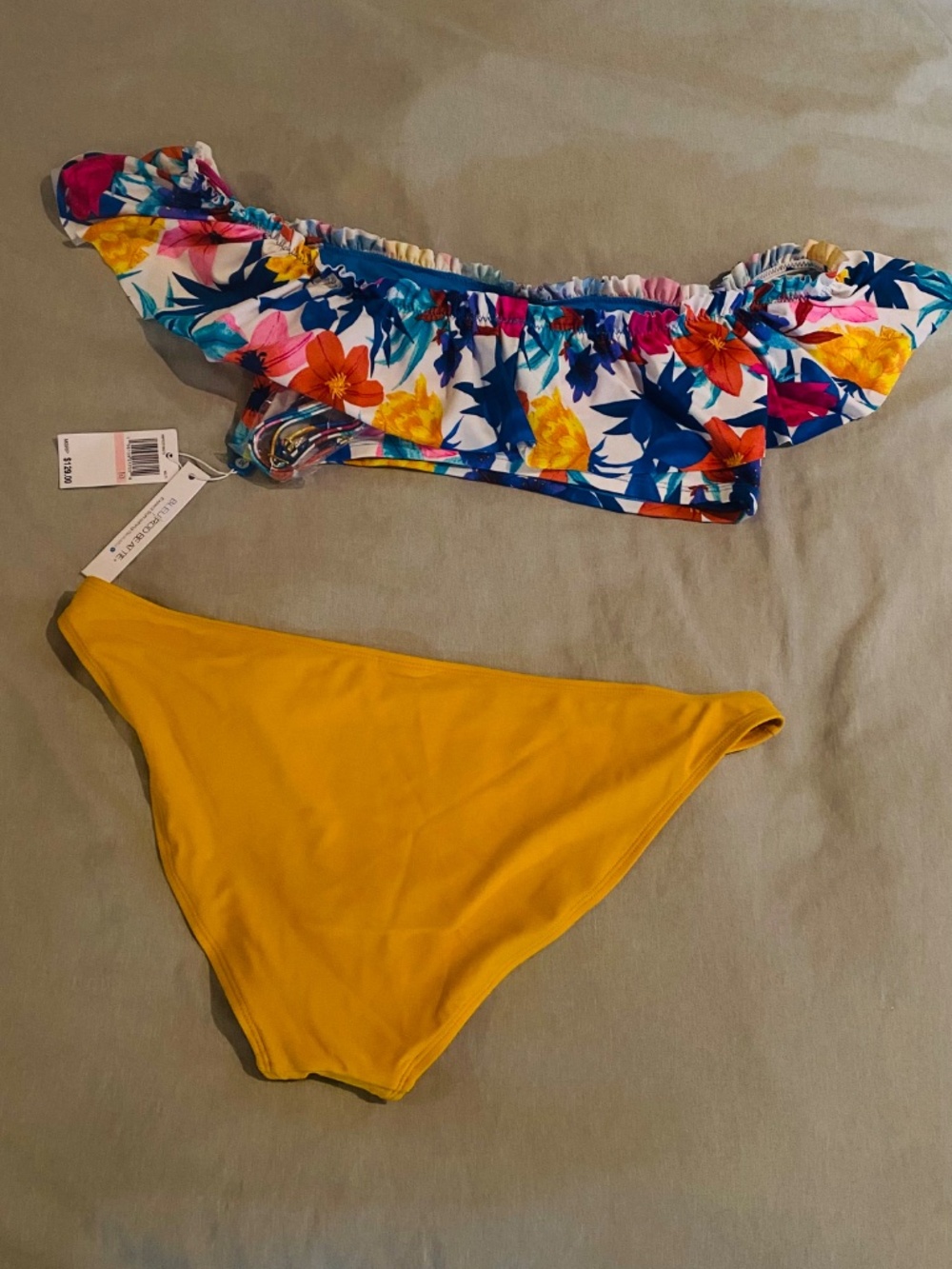 Bleu Rod Beattie Bikini Top floral size L - Picture 3 of 4